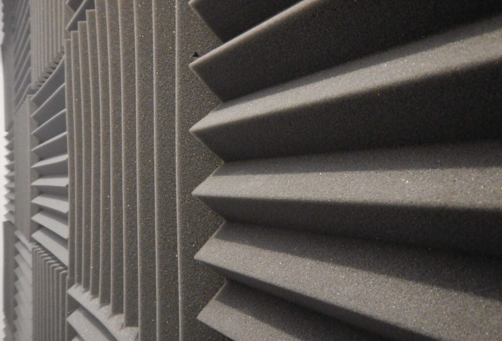 Tipos de materiales aislantes acústicos más utilizados