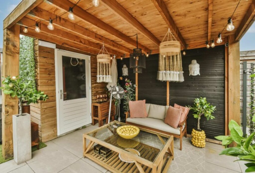 Un porche de madera se considera construcción